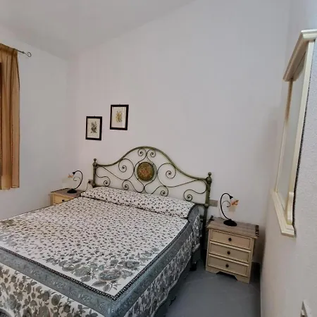 Residenze Cielo E Mare - Sole سان تيودورو